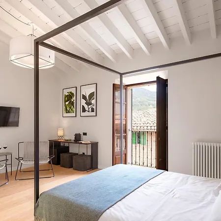 1902 Townhouse 4* Soller