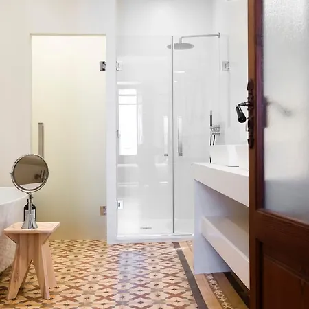 1902 Townhouse 4* Soller