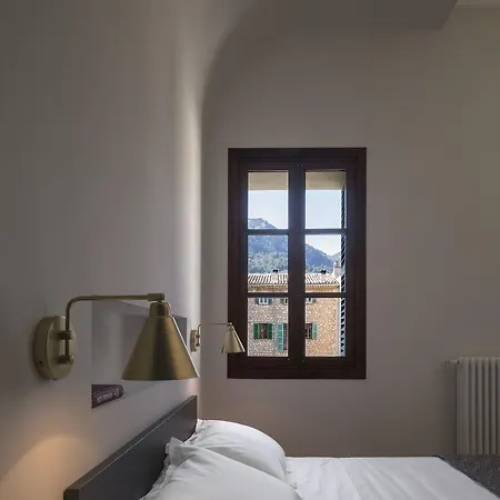 1902 Townhouse 4* Sóller